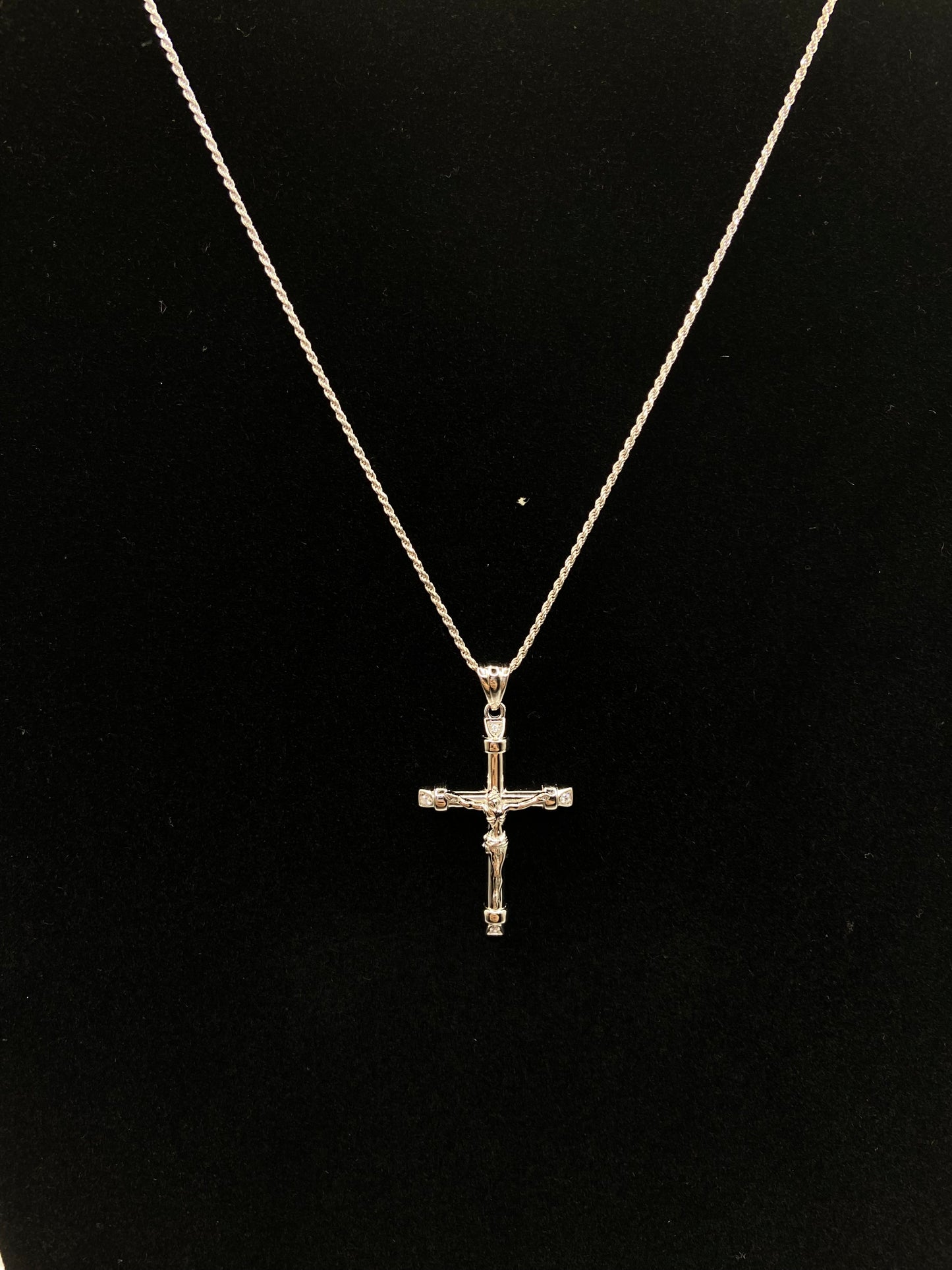 Rope Chain + Jesus Cross