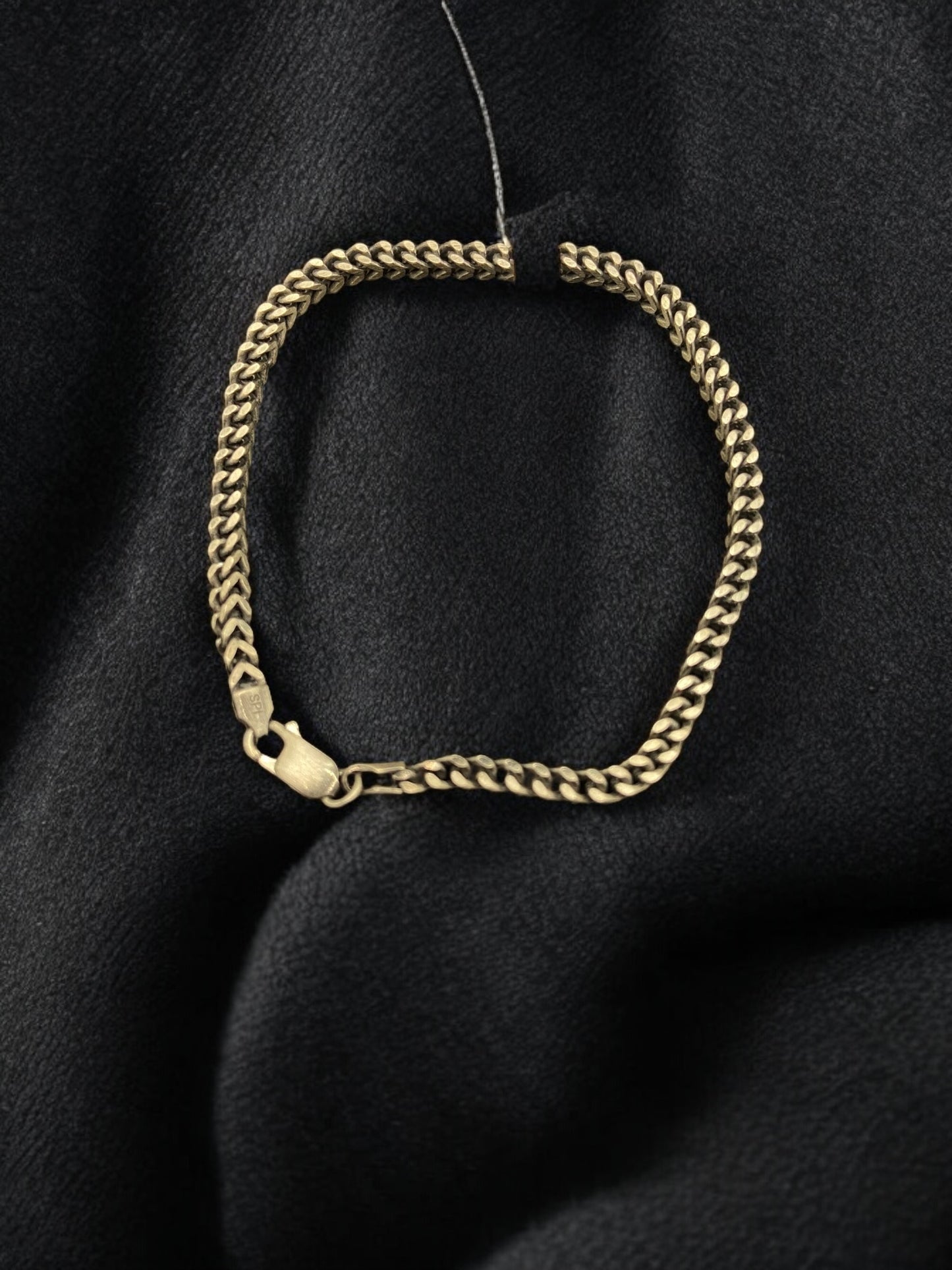 Box Style Link Bracelet